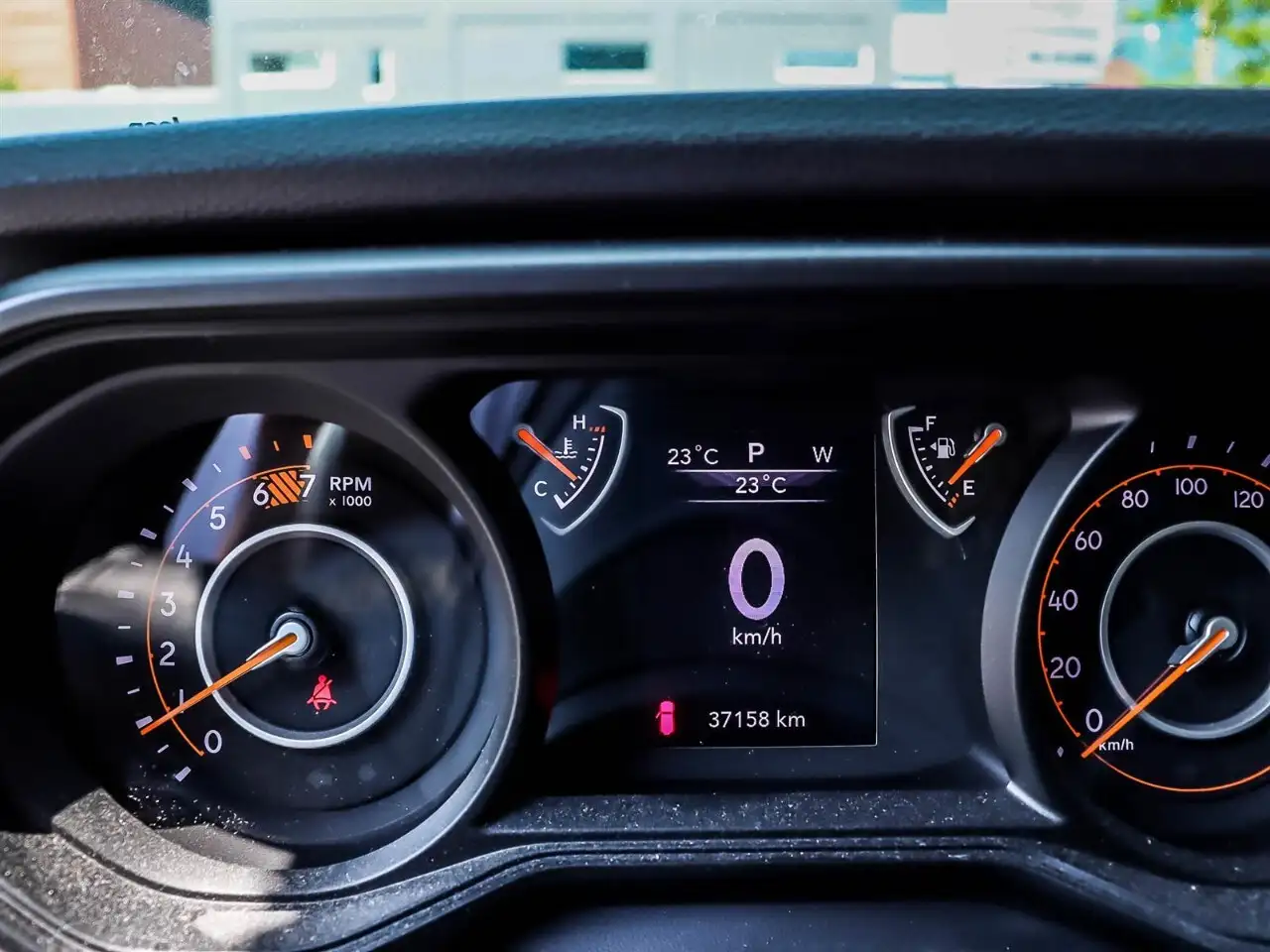 Jeep Wrangler - Image 18