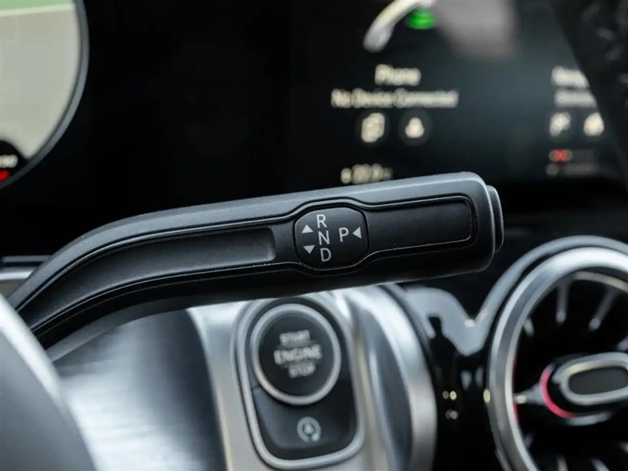 Mercedes-Benz GLB - Image 19