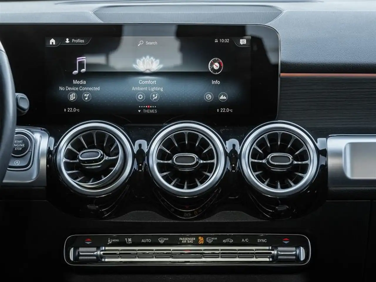 Mercedes-Benz GLB - Image 29