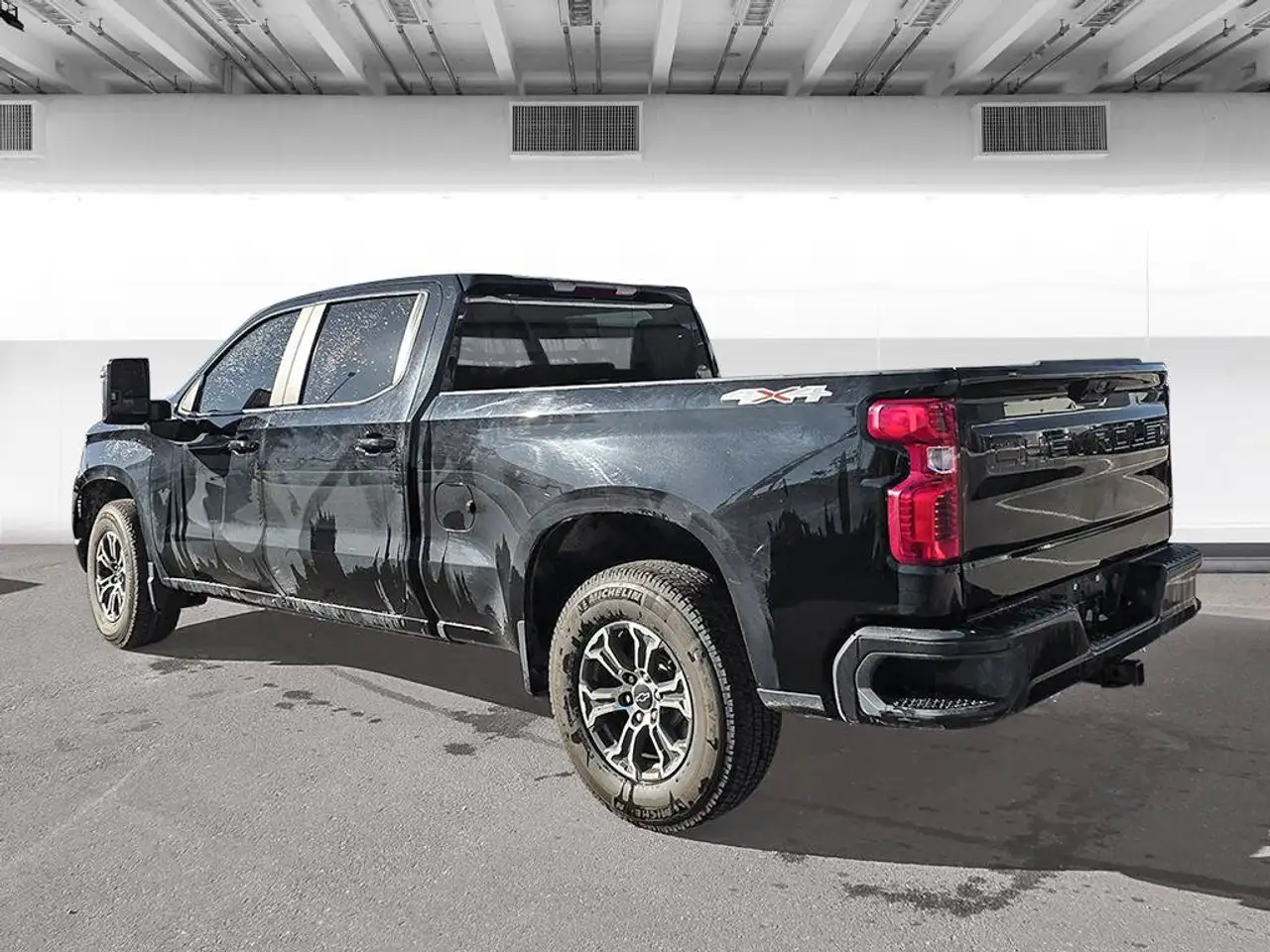 Chevrolet Silverado 1500 - Image 3