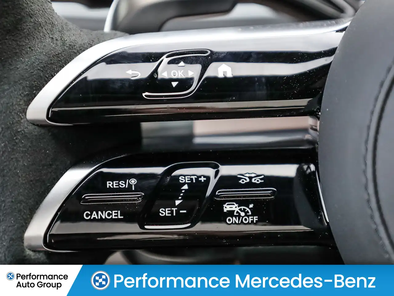 Mercedes-Benz GLE - Image 23