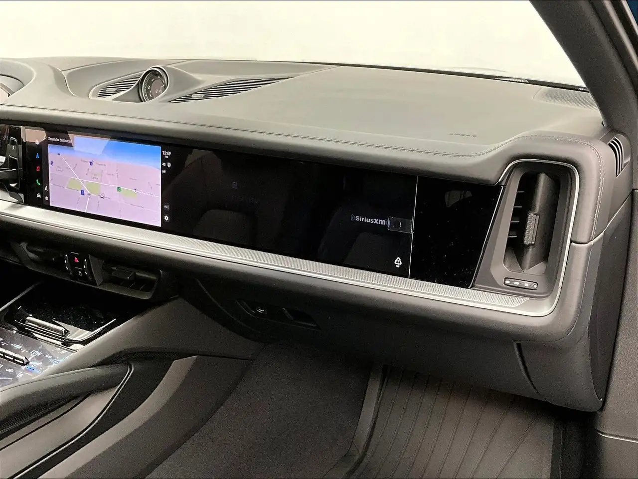 Porsche Cayenne - Image 26
