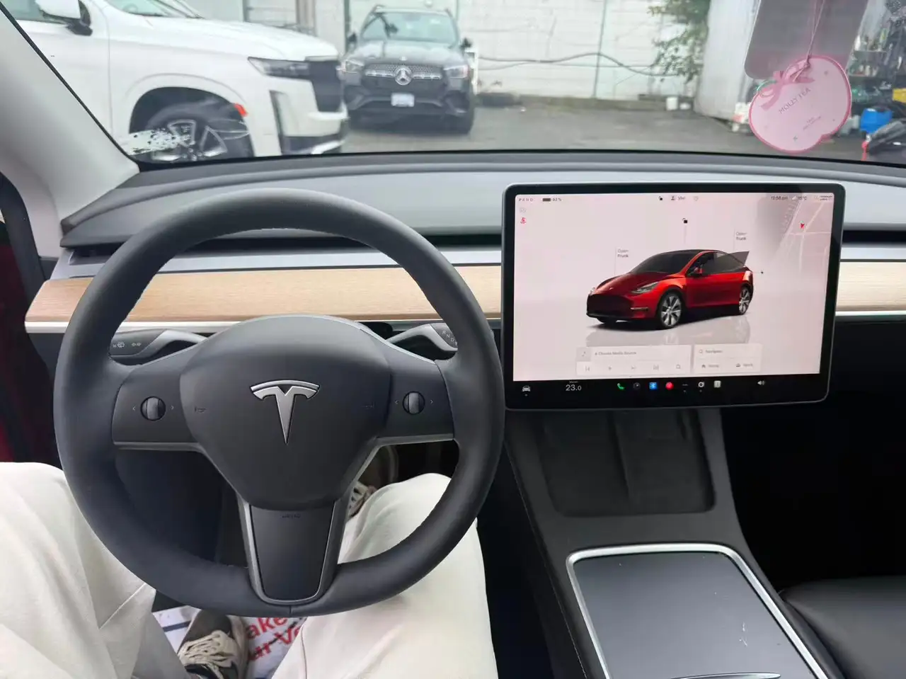 Tesla Model Y - Image 11