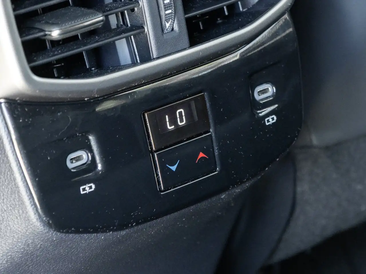 Lexus RX - Image 25