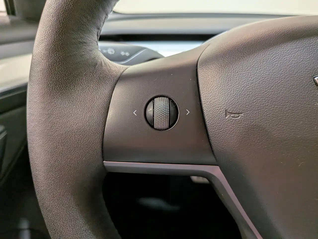Tesla Model 3 - Image 16