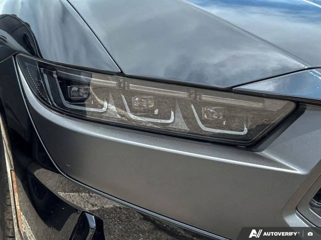 Ford Mustang - Image 10
