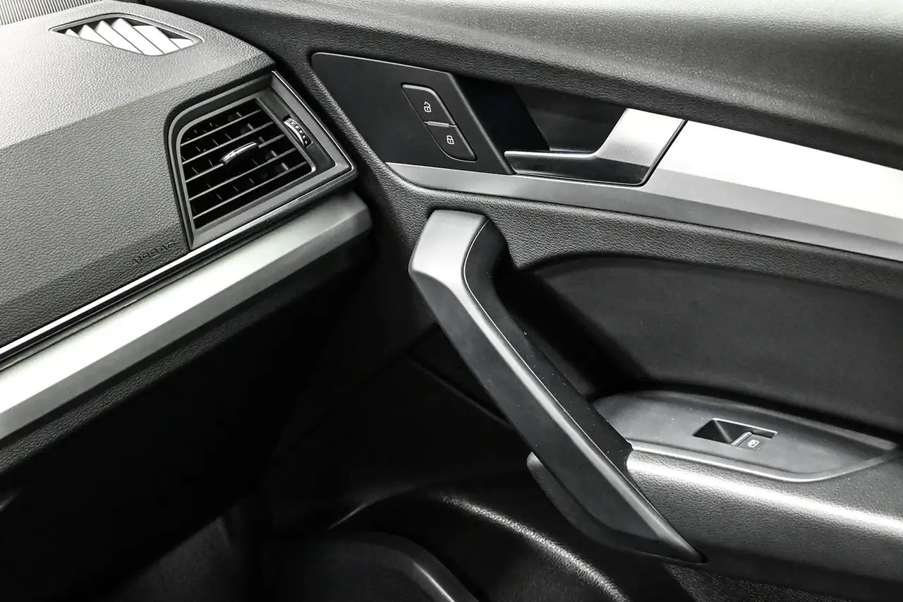 Audi Q5 - Image 14