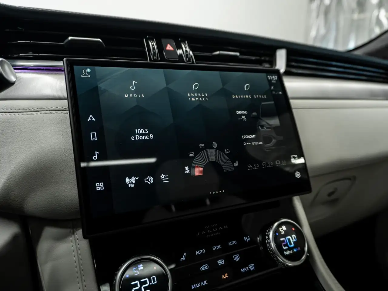 Jaguar F-Pace - Image 19