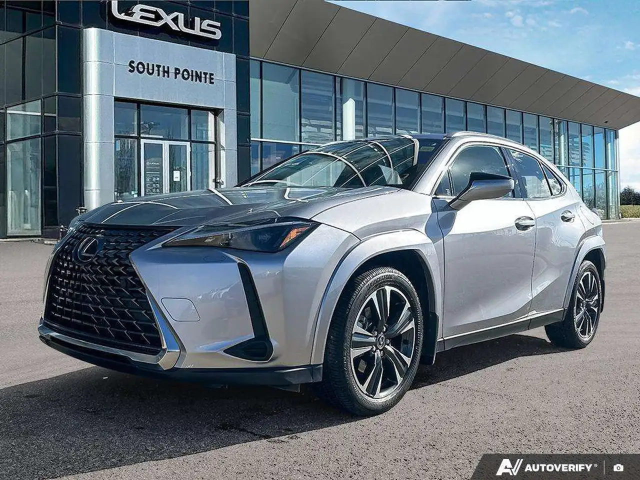 Lexus UX - Image 1
