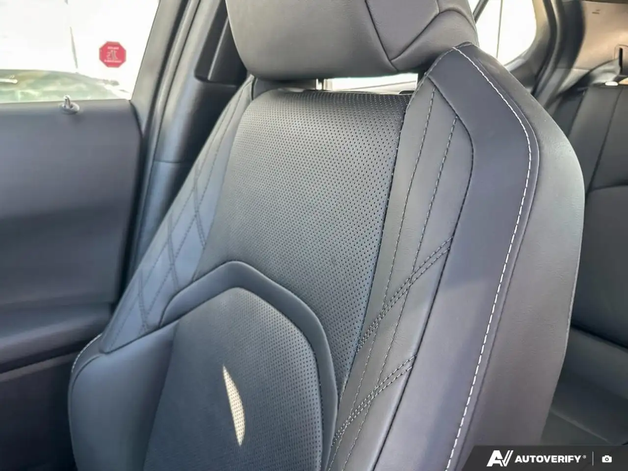 Lexus UX - Image 20