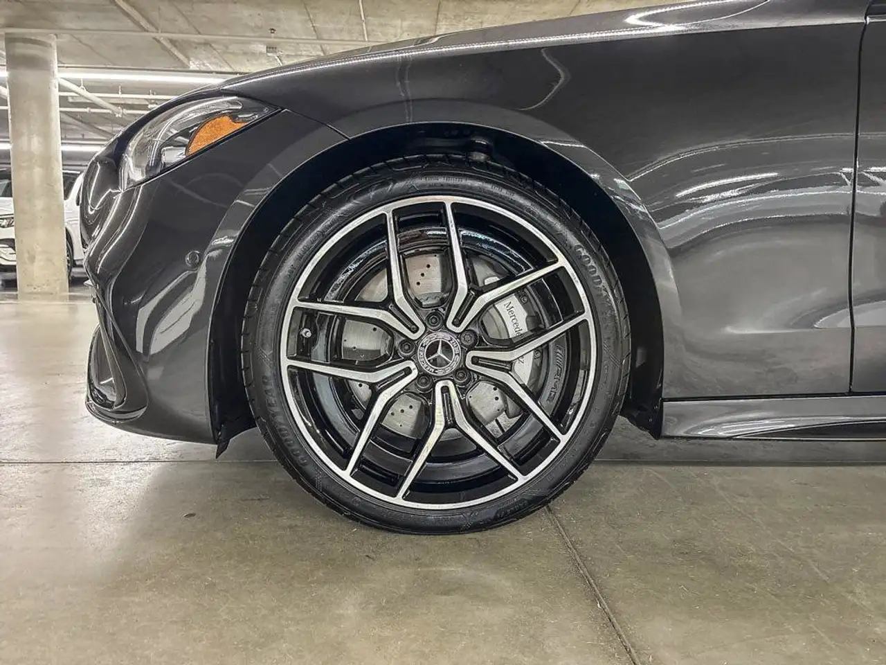 Mercedes-Benz C-Class - Image 18