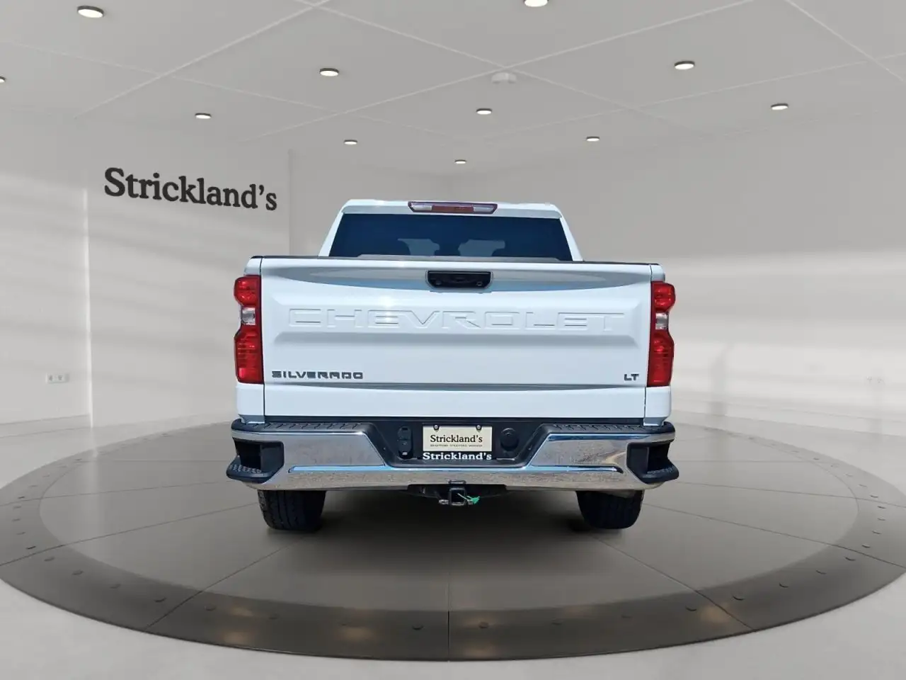 Chevrolet Silverado 1500 - Image 3