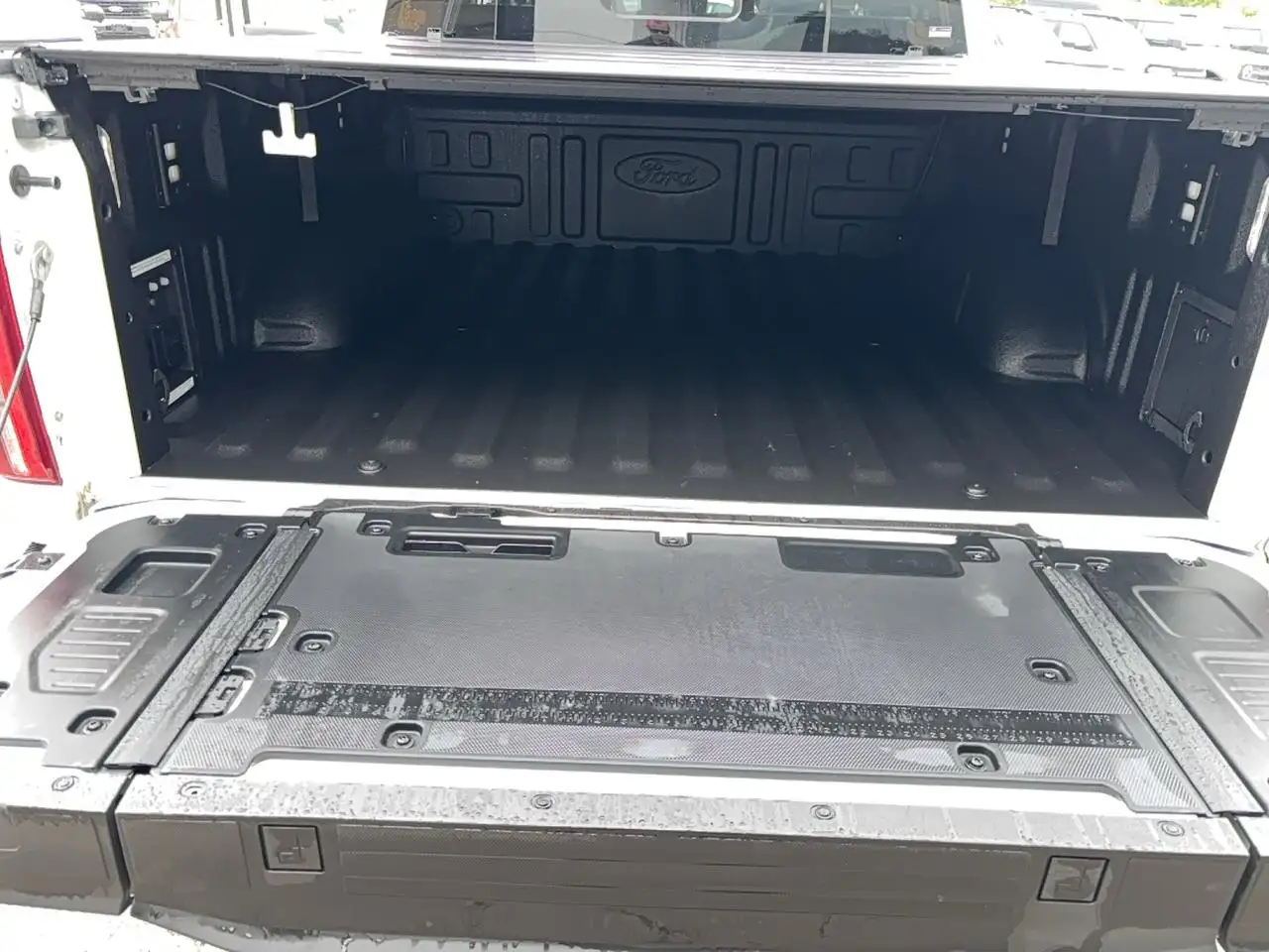 Ford F-150 - Image 27
