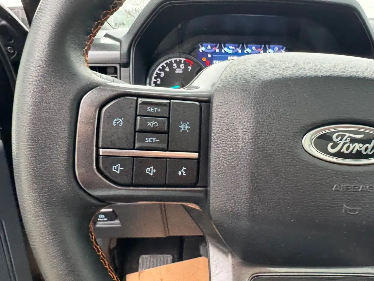 Ford F-150 - Image 21