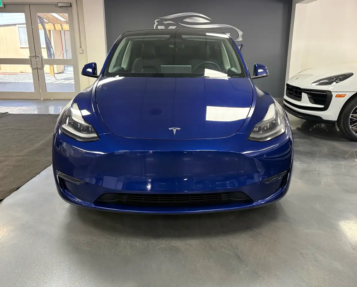 Tesla Model Y - Image 8