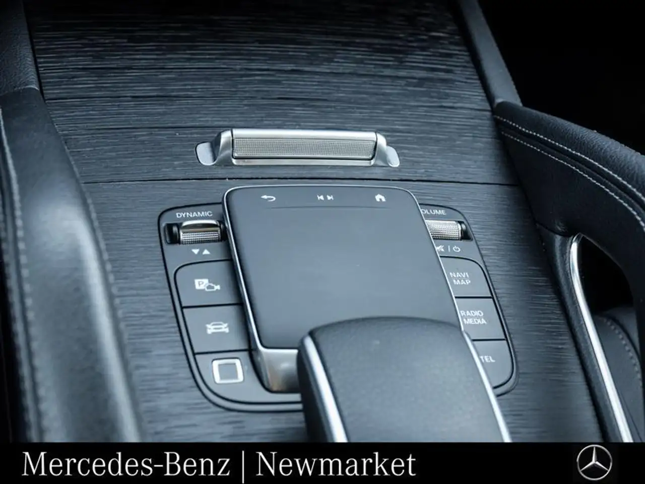 Mercedes-Benz GLE - Image 22