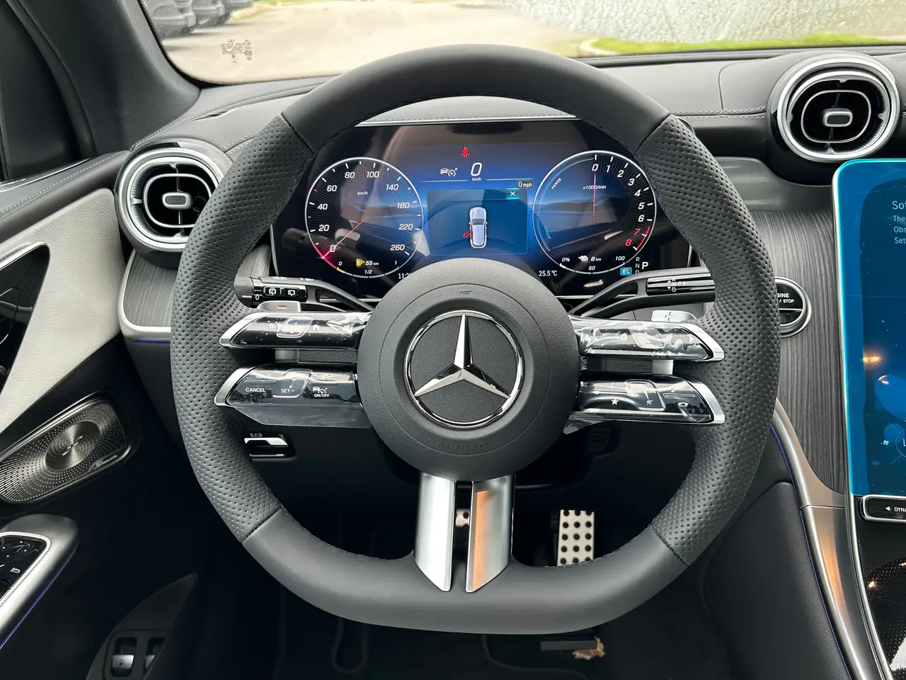 Mercedes-Benz GLC - Image 14