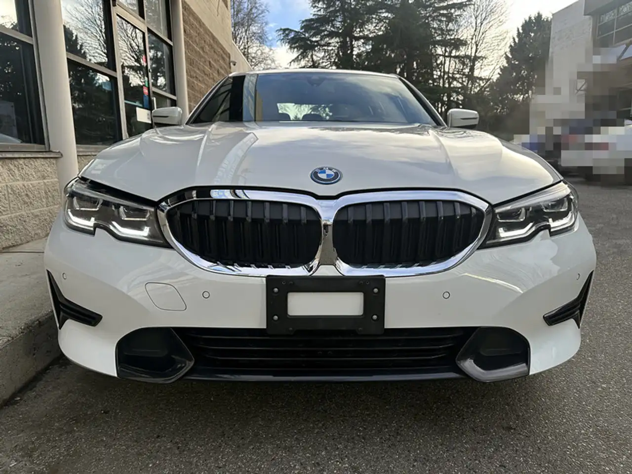 BMW 3 Series - Image 2