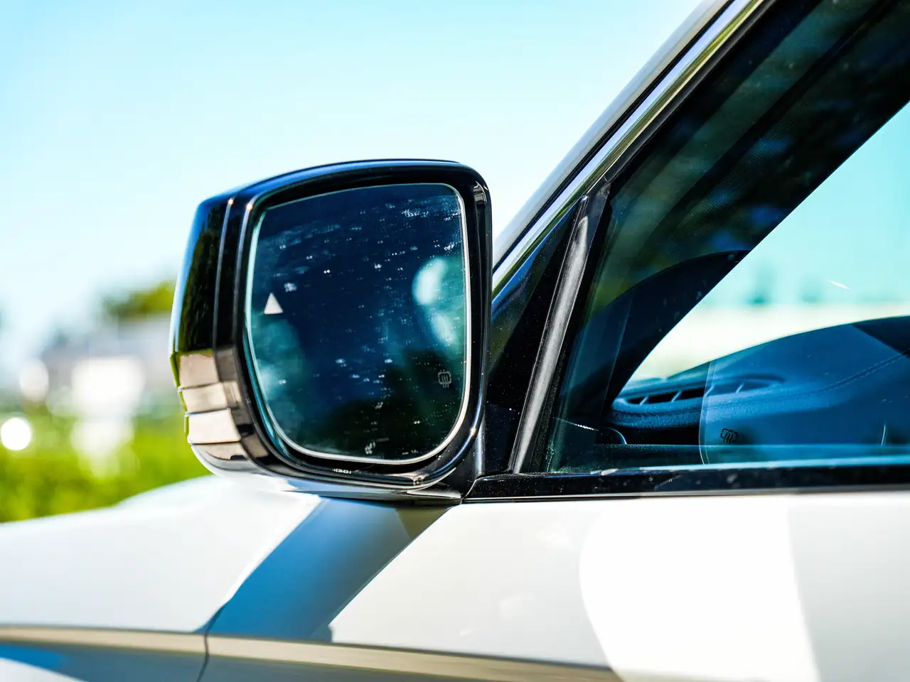 Jeep Grand Cherokee - Image 11