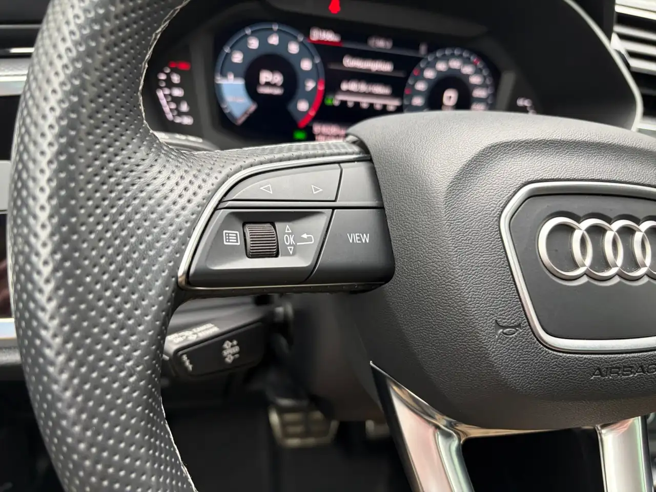 Audi Q3 - Image 14