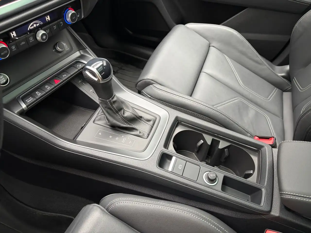 Audi Q3 - Image 15