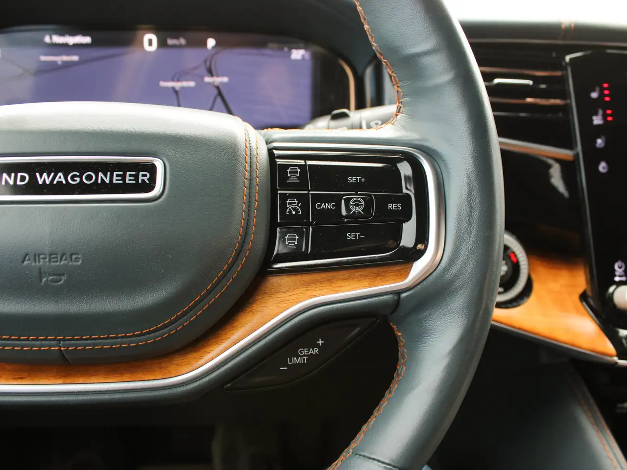 Jeep Grand Wagoneer - Image 28