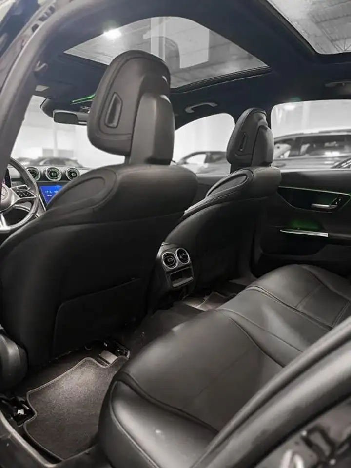 Mercedes-Benz C-Class - Image 16