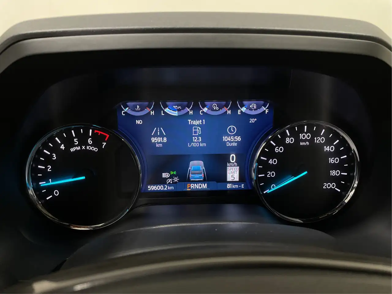 Ford Expedition - Image 21