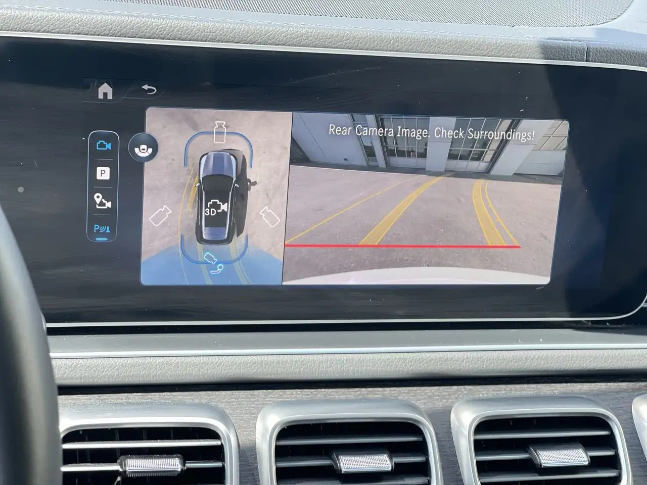 Mercedes-Benz GLE - Image 25