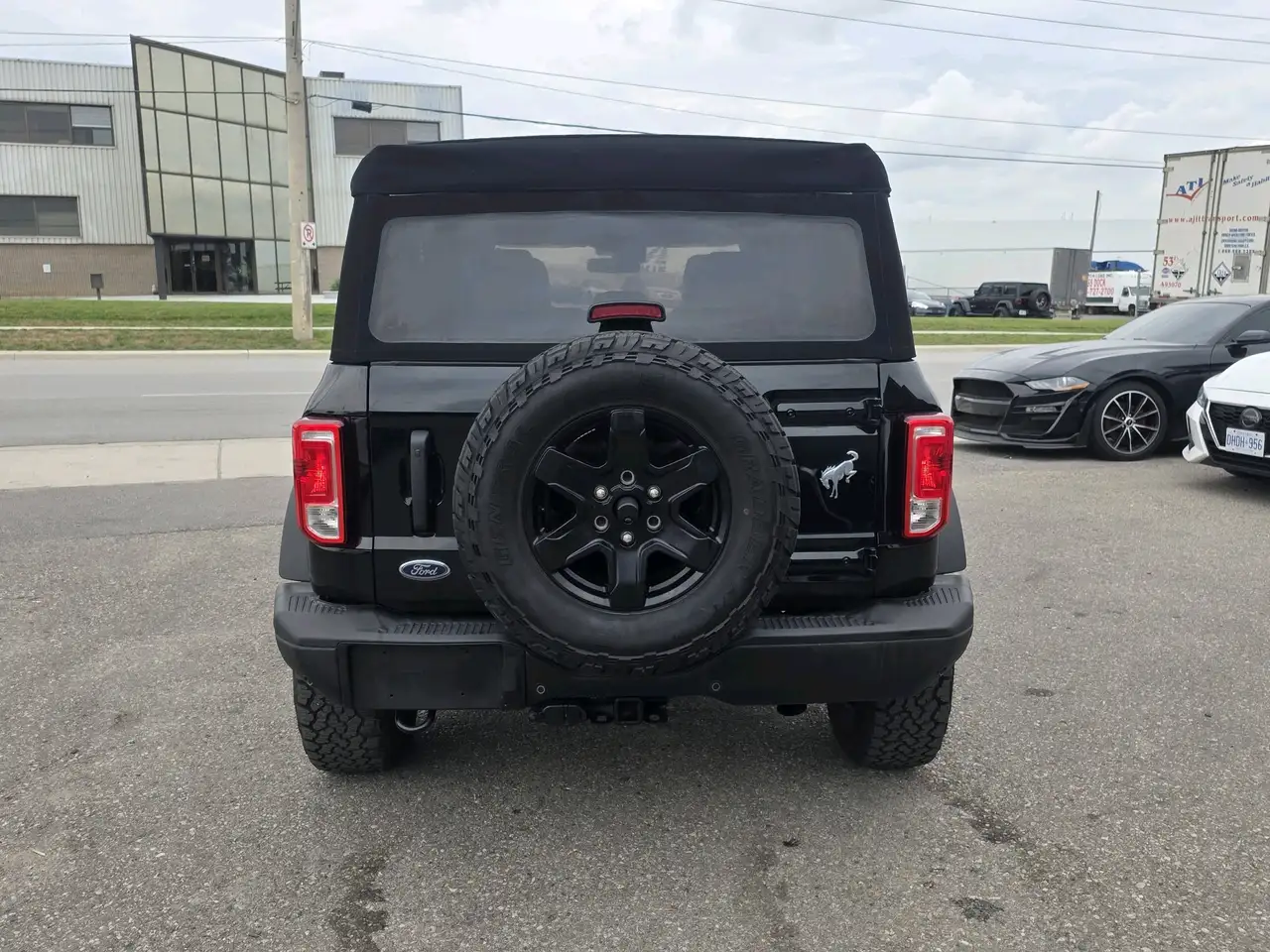 Ford Bronco - Image 5