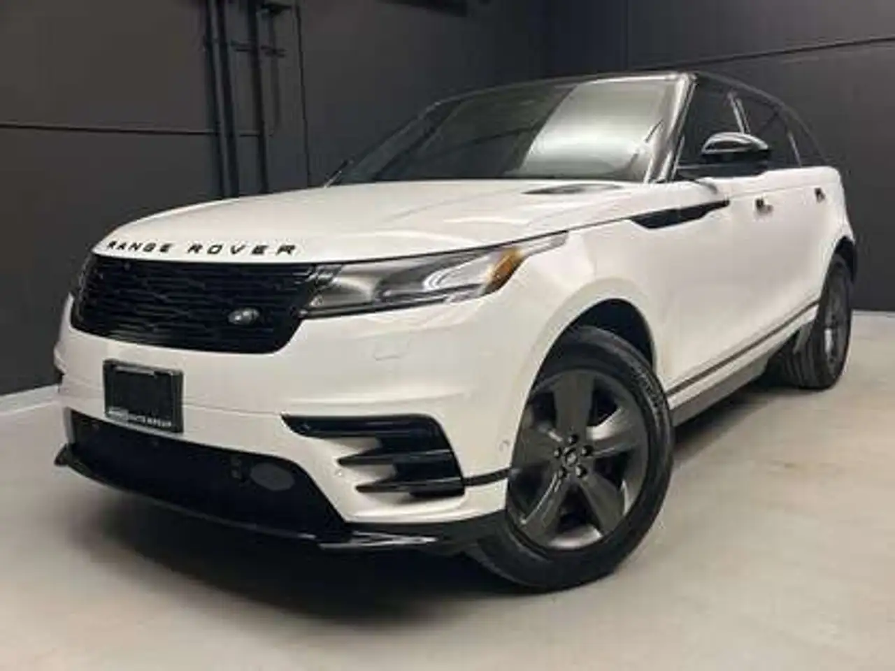 Land Rover Range Rover Velar - Image 1