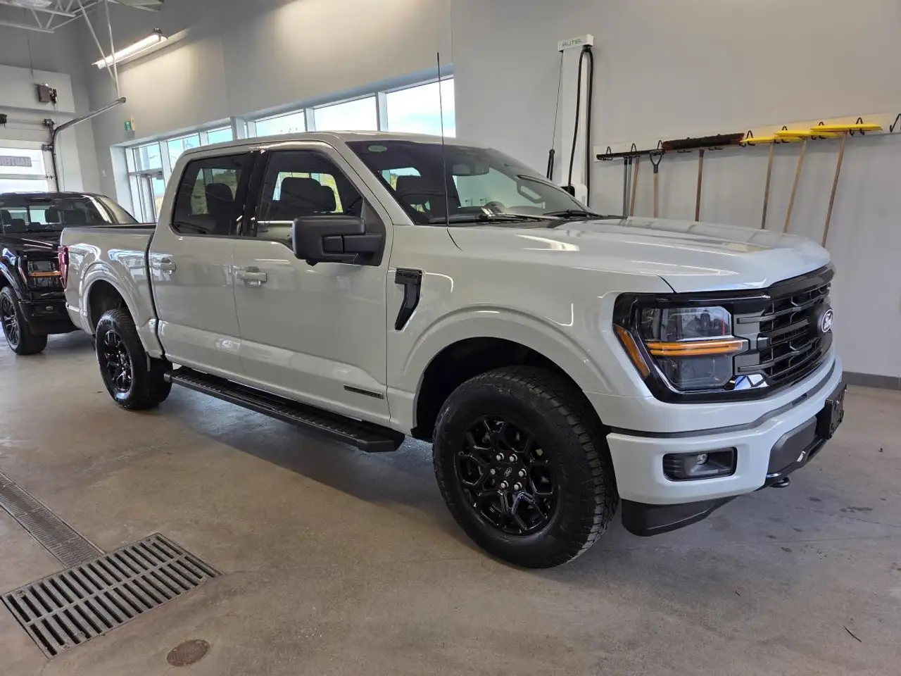 Ford F-150 - Image 7