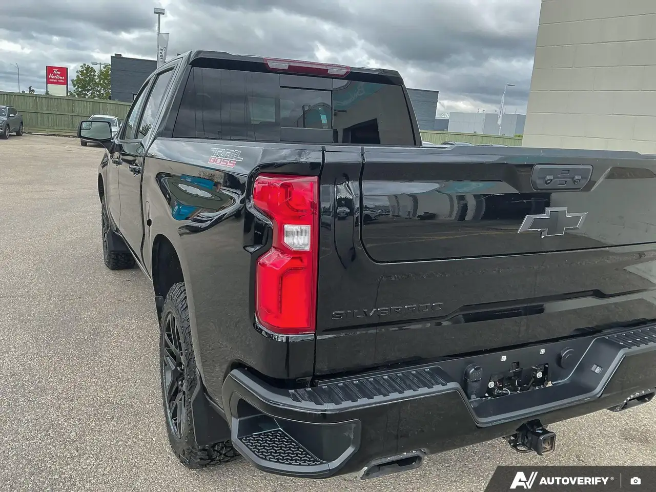 Chevrolet Silverado 1500 - Image 11