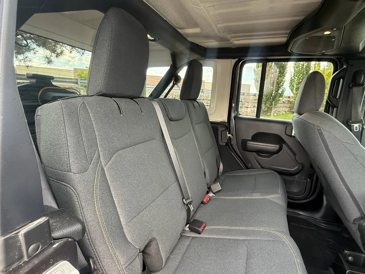Jeep Wrangler - Image 29