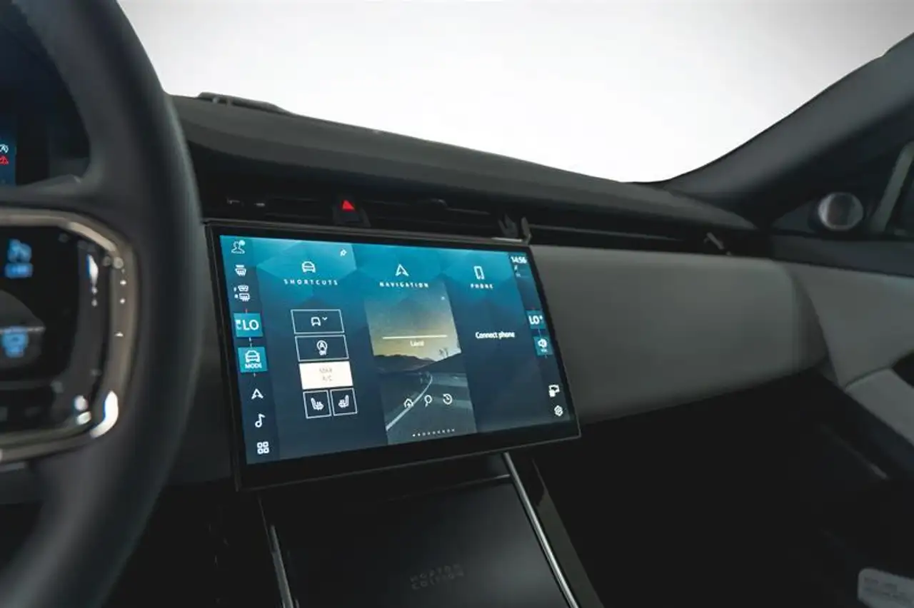 Land Rover Range Rover Evoque - Image 11