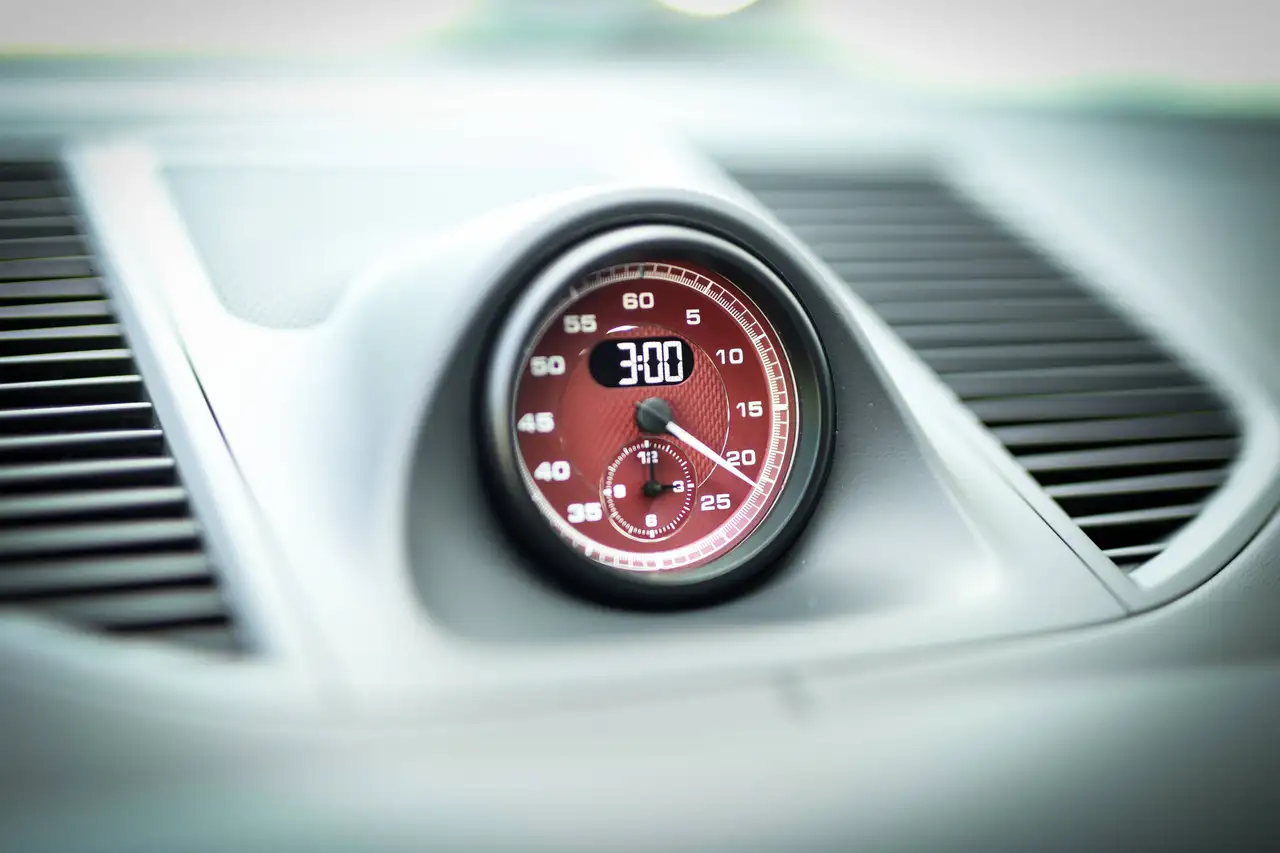 Porsche Macan - Image 37