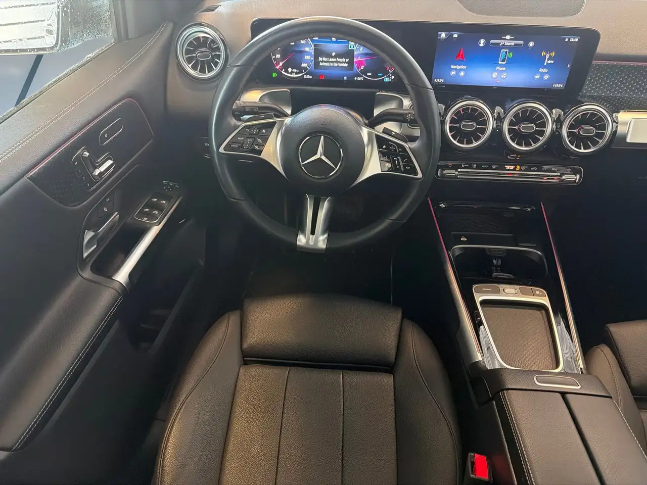 Mercedes-Benz GLB - Image 18
