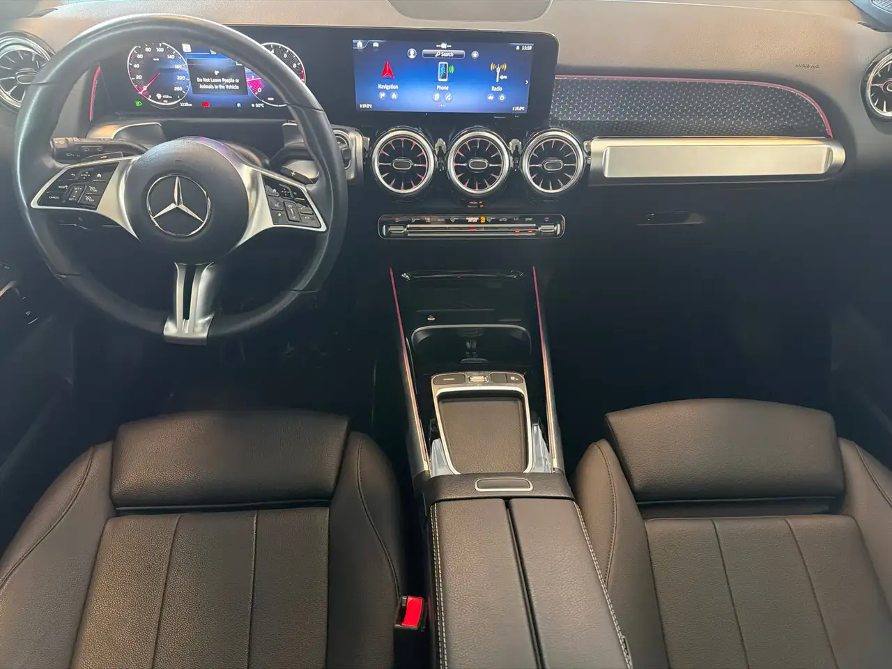 Mercedes-Benz GLB - Image 19