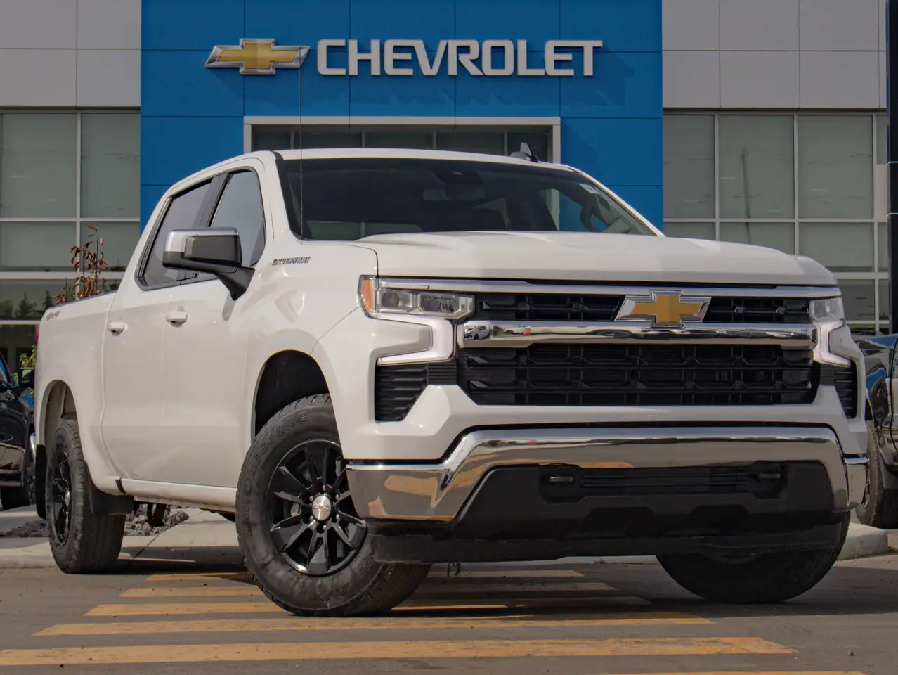 Chevrolet Silverado 1500 - Image 14