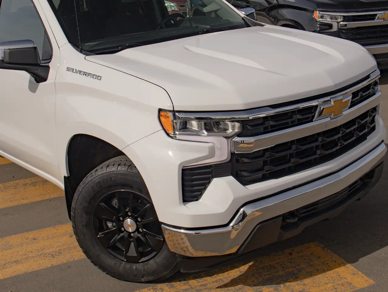 Chevrolet Silverado 1500 - Image 15