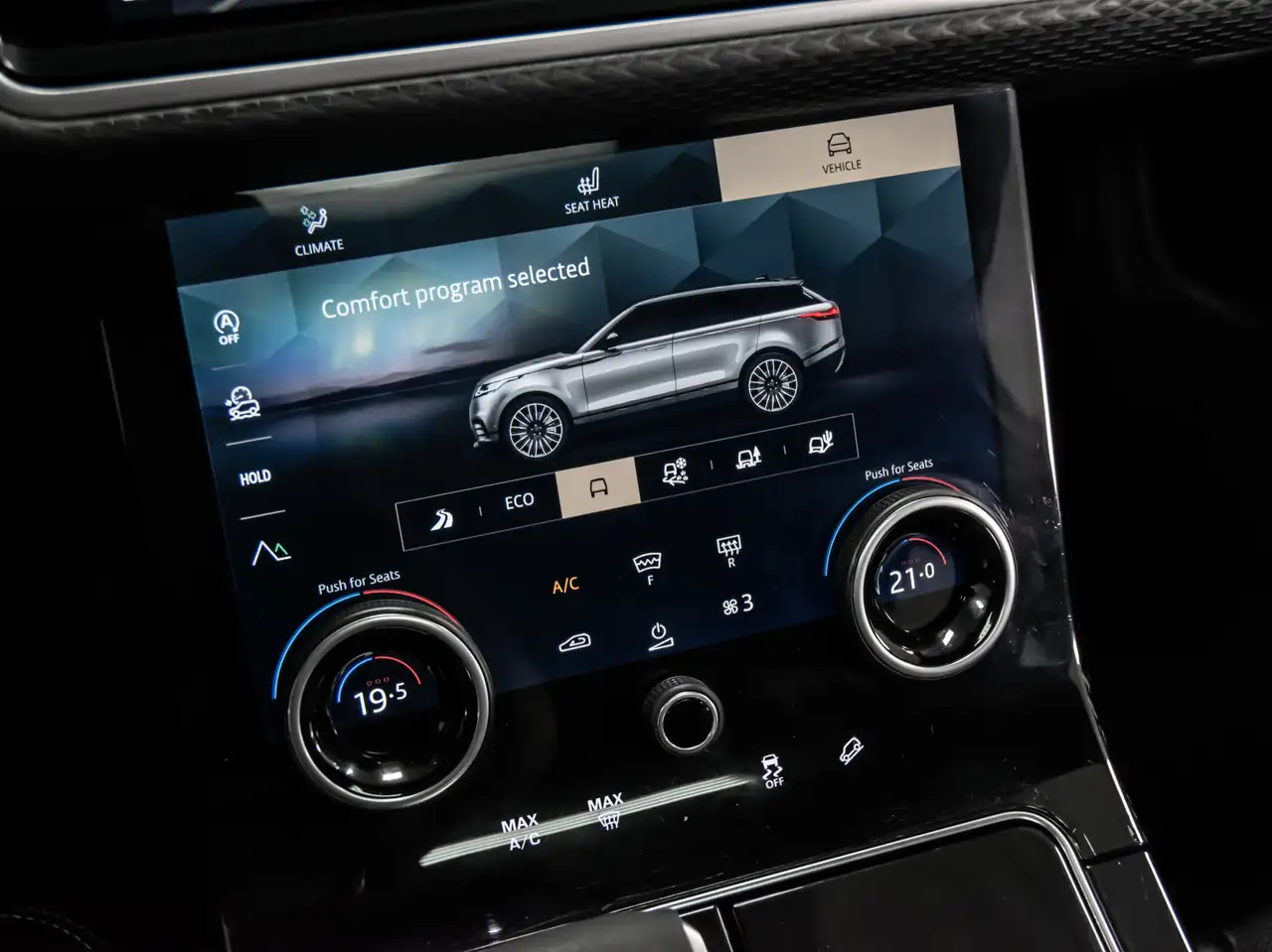 Land Rover Range Rover Velar - Image 21