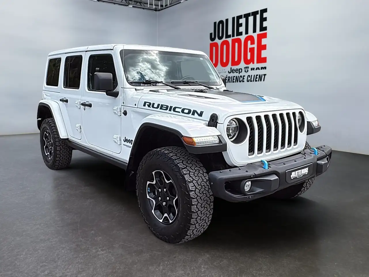 Jeep Wrangler - Image 11