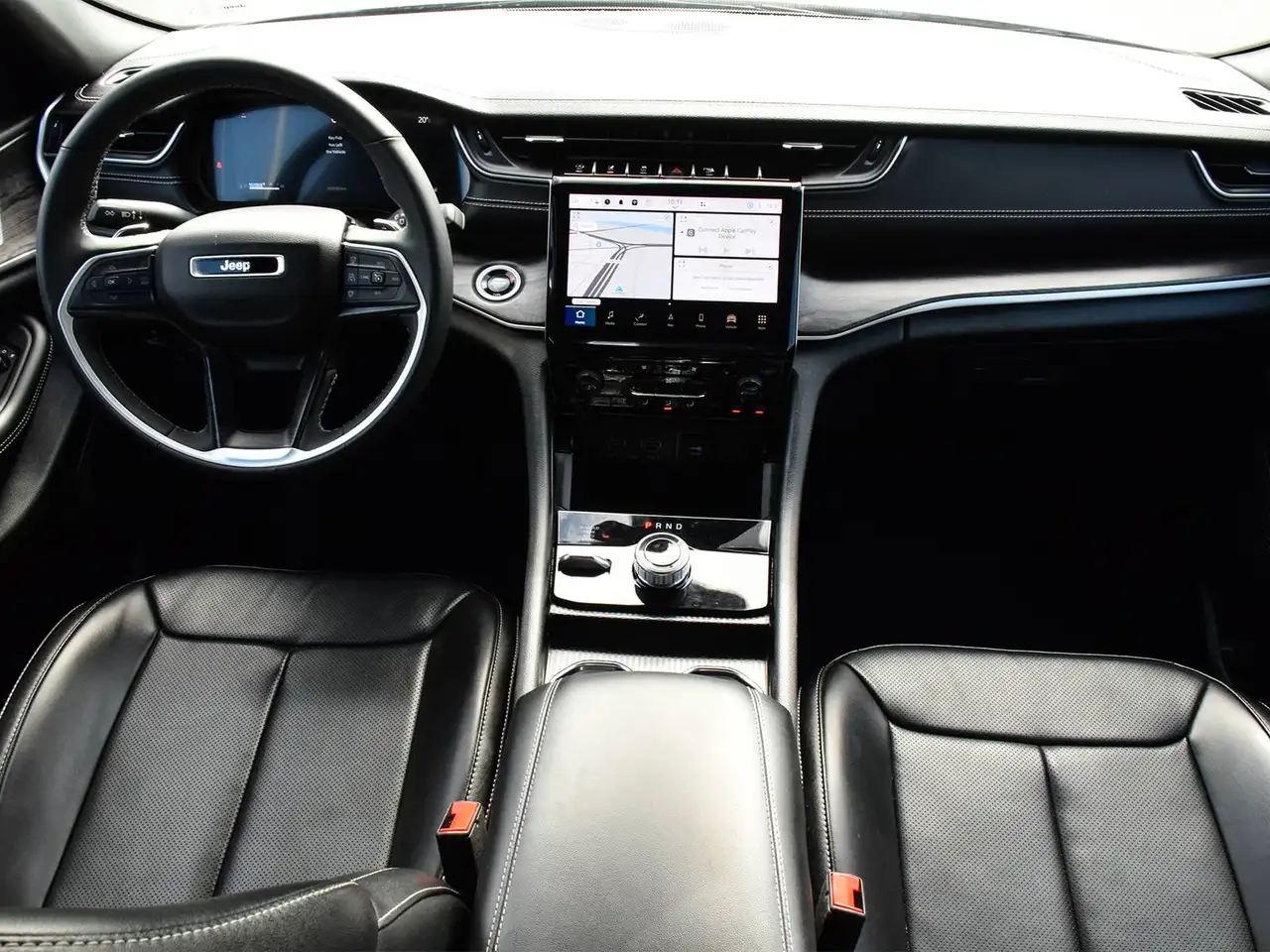 Jeep Grand Cherokee - Image 11