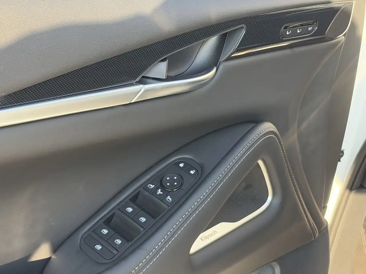 Infiniti QX65 - Image 21