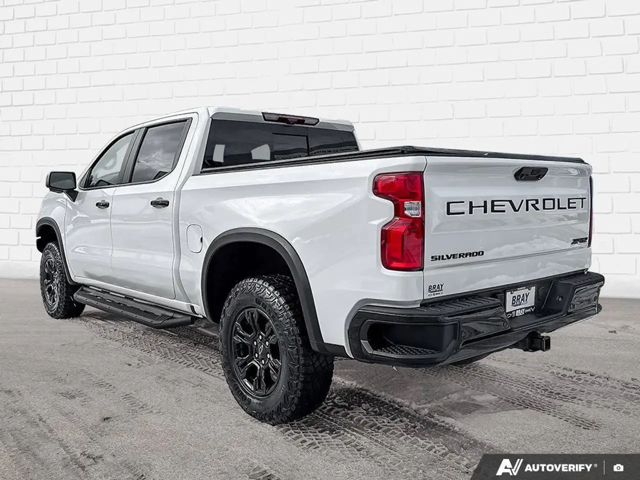 Chevrolet Silverado 1500 - Image 3