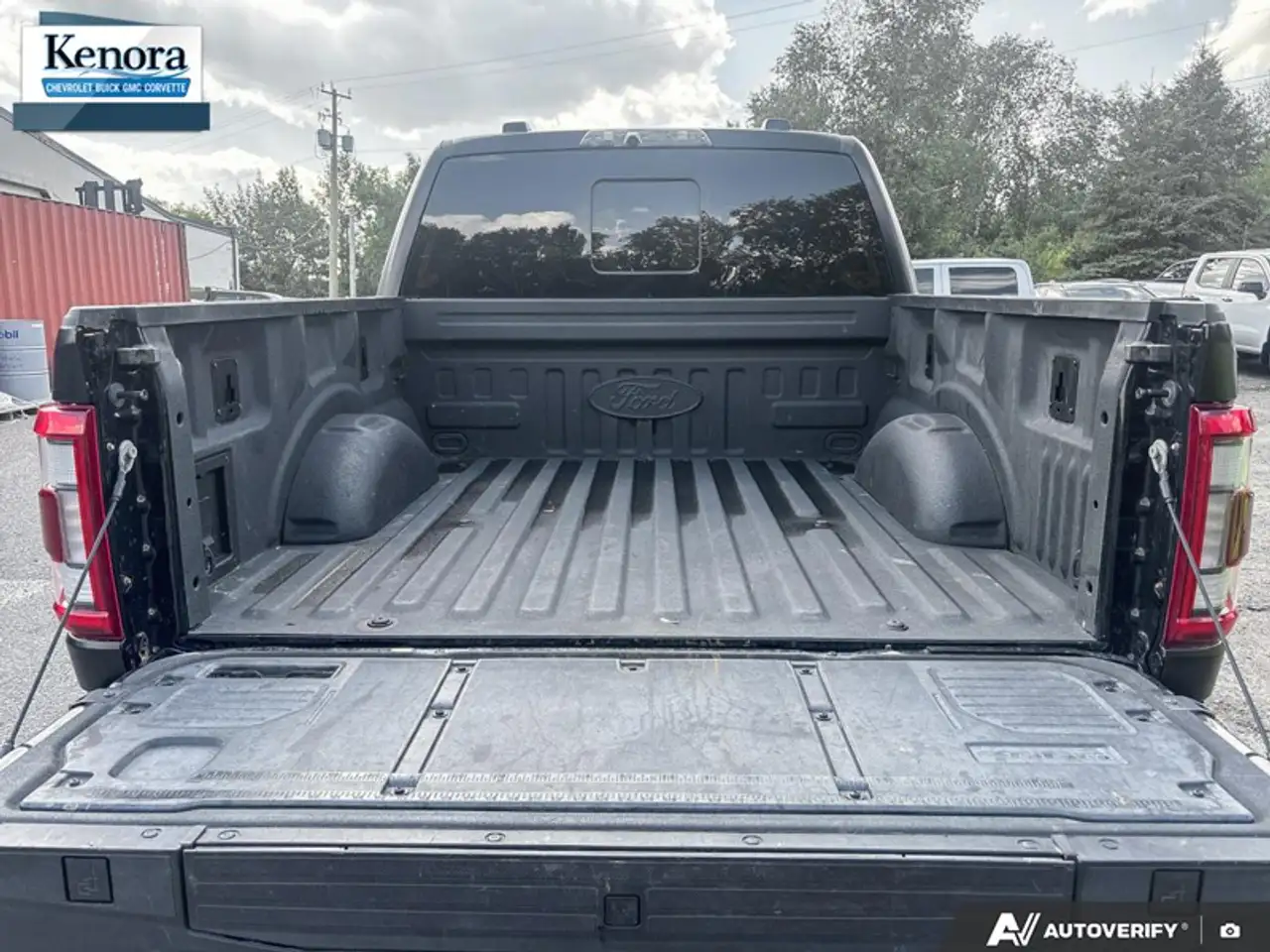 Ford F-150 - Image 12