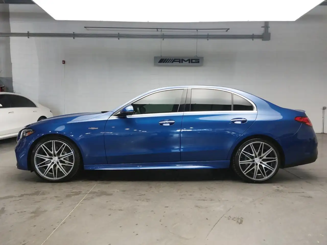 Mercedes-Benz C-Class - Image 4