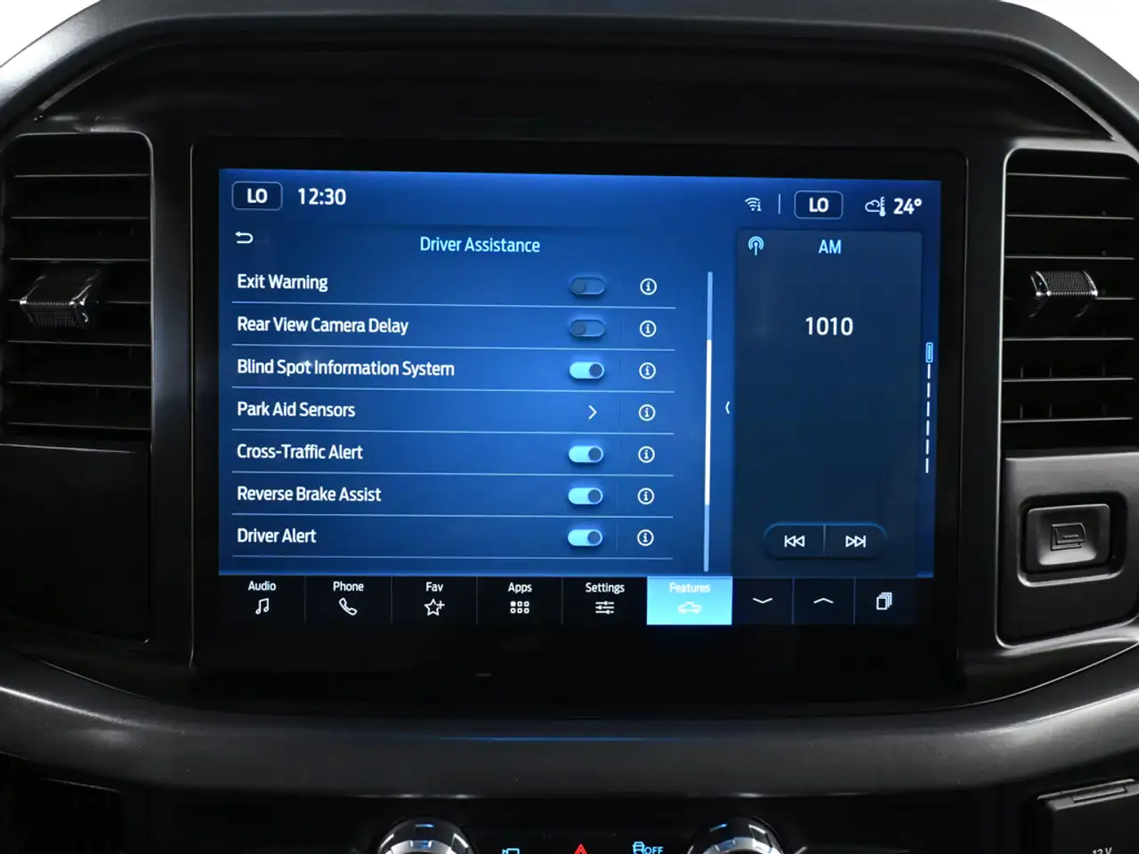 Ford F-150 - Image 18