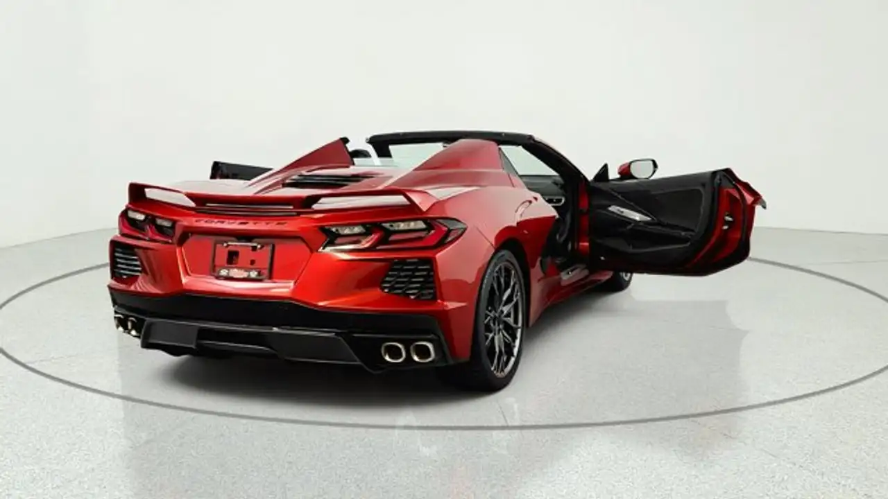 Chevrolet Corvette - Image 9