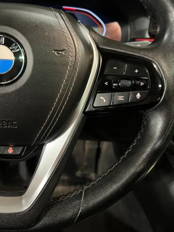 BMW 5 Series - Image 19
